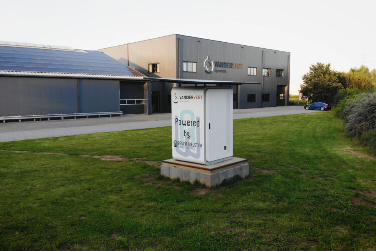 accu en zonnepanelen bij vandervegt fijnmetaal in Raalte